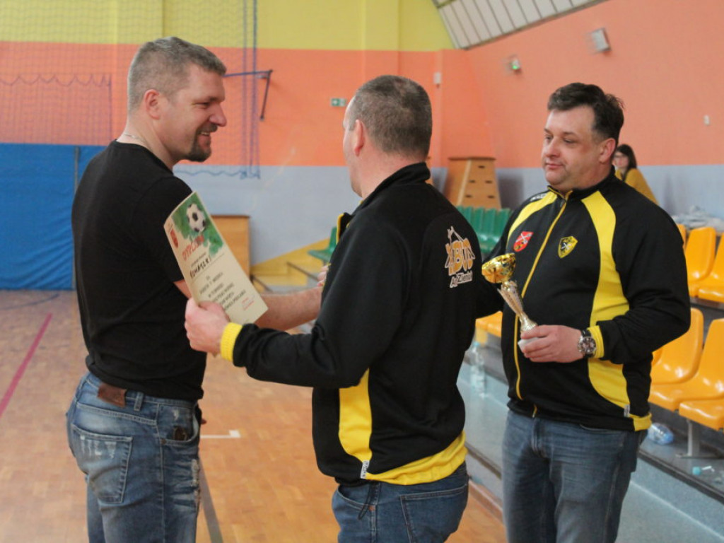 Halowy Turniej Piłki Nożnej o Puchar Wójta Gminy Komarówka Podlaska