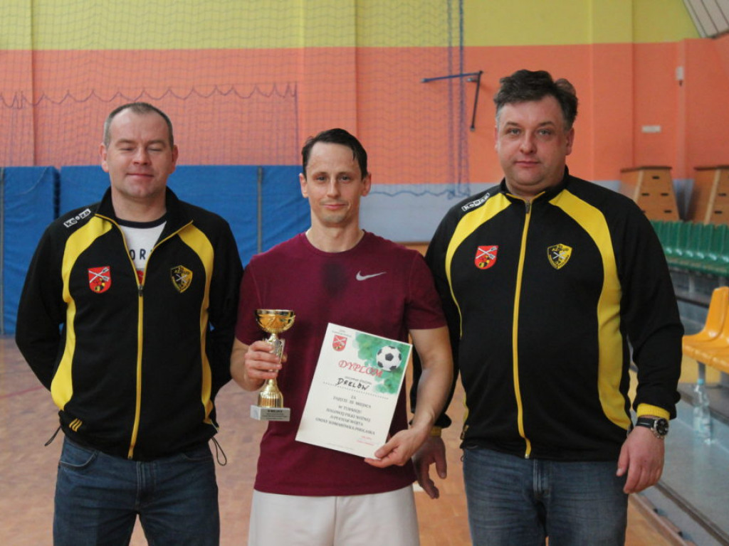 Halowy Turniej Piłki Nożnej o Puchar Wójta Gminy Komarówka Podlaska