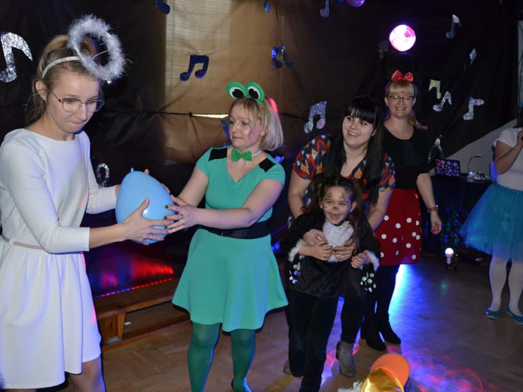 Bale karnawałowe w SOSW