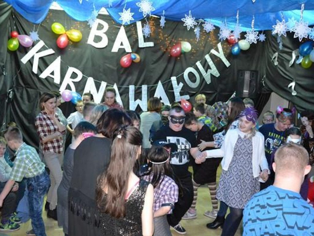 Bale karnawałowe w SOSW