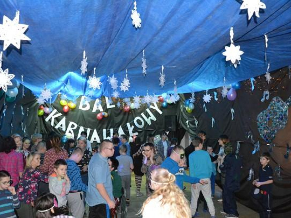 Bale karnawałowe w SOSW