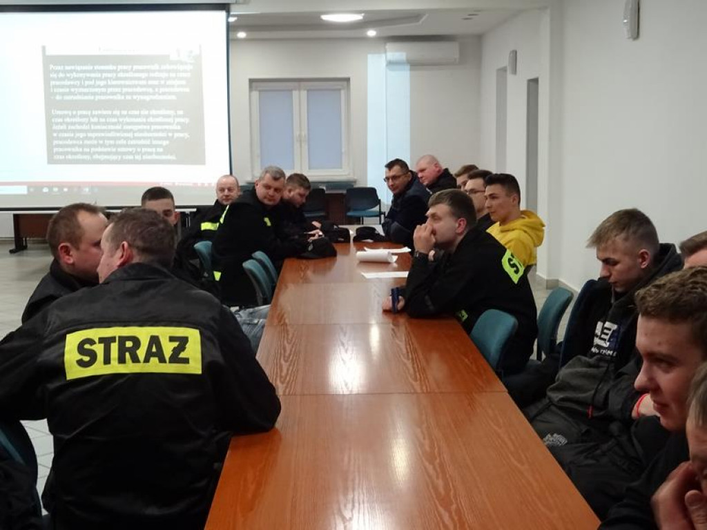 Szkolenie strażaków-ochotników w PSP