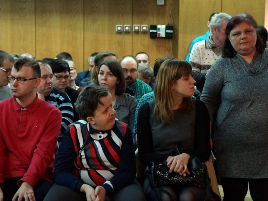 Podopieczni DŚDS i ich opiekunowie na balu w Białej Podlaskiej