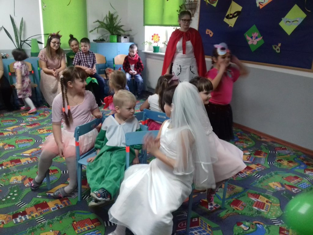 Bal karnawałowy w SP w Walinnie