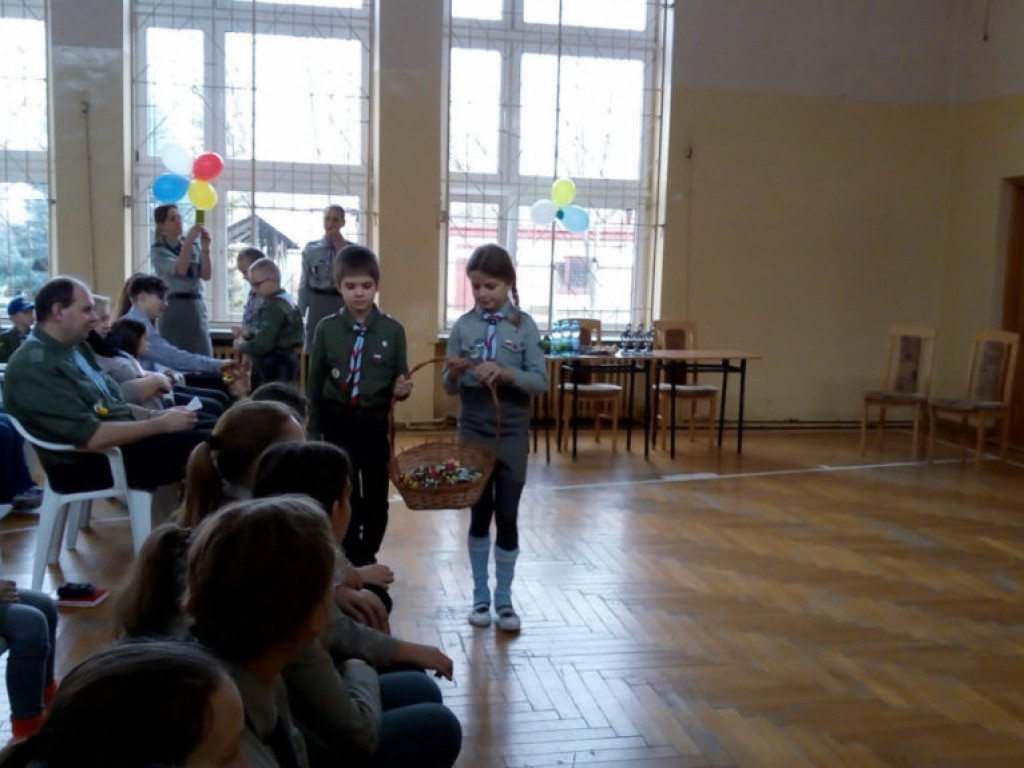 Zjazd harcerzy w I LO w Radzyniu