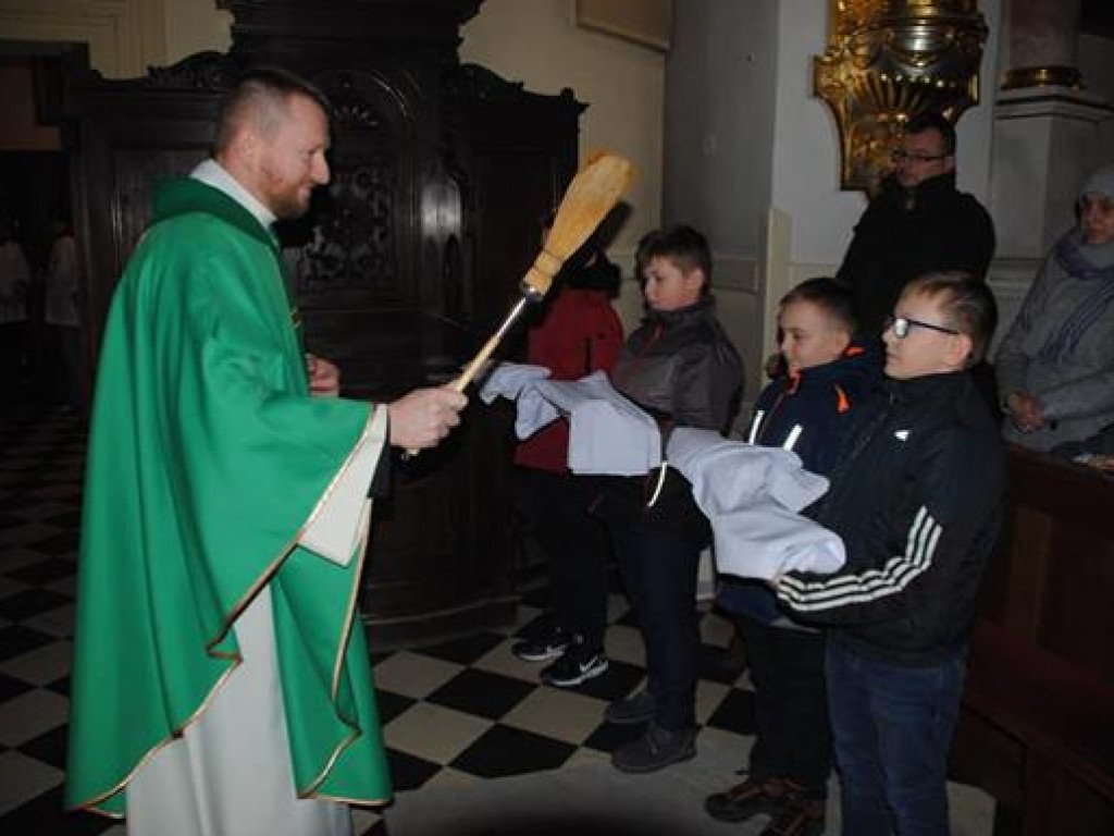Przyjęcie nowych ministrantów