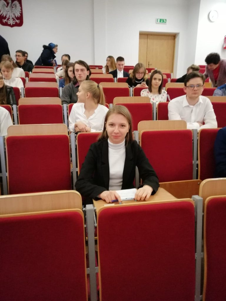 Uczniowie LO w Komarówce na olimpiadzie teologicznej