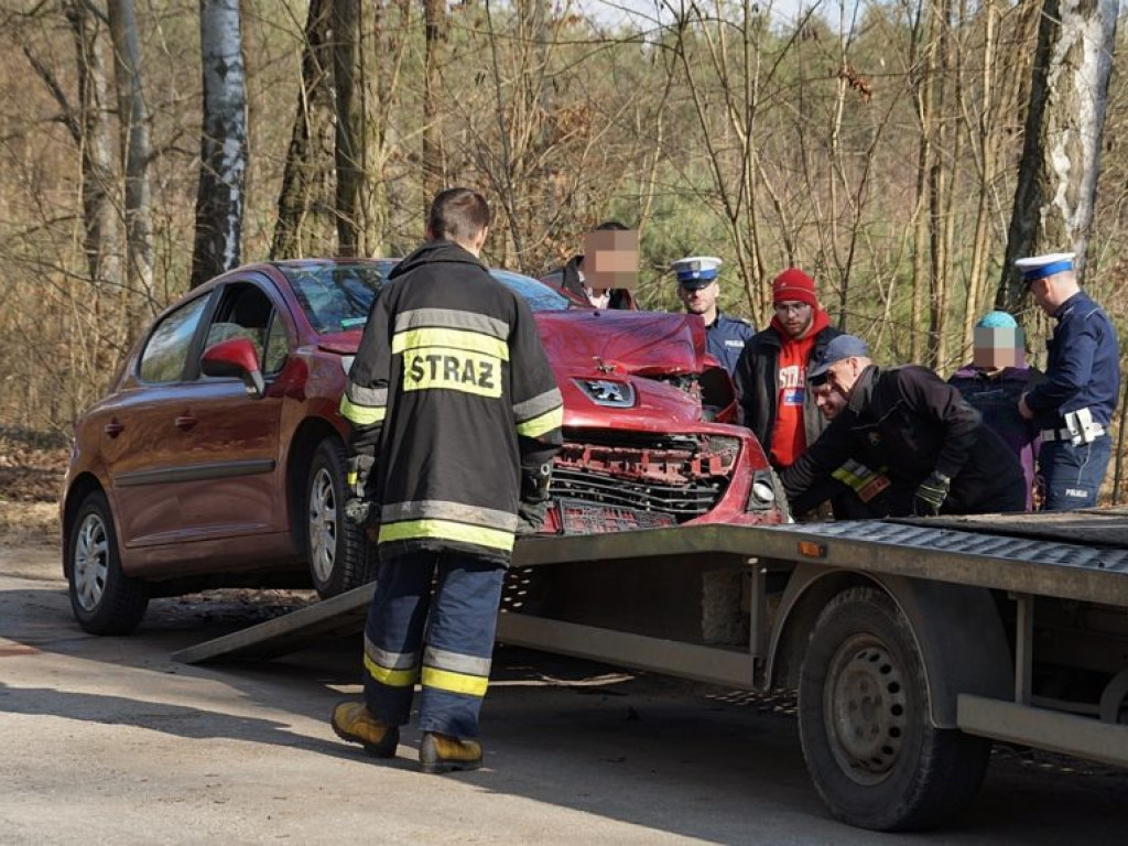 Stłuczka z zaparkowanym samochodem