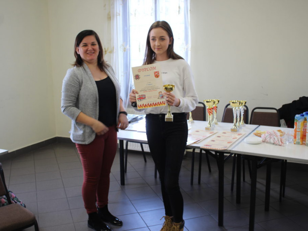 Eliminacje turnieju wiedzy pożarniczej w Komarówce P.