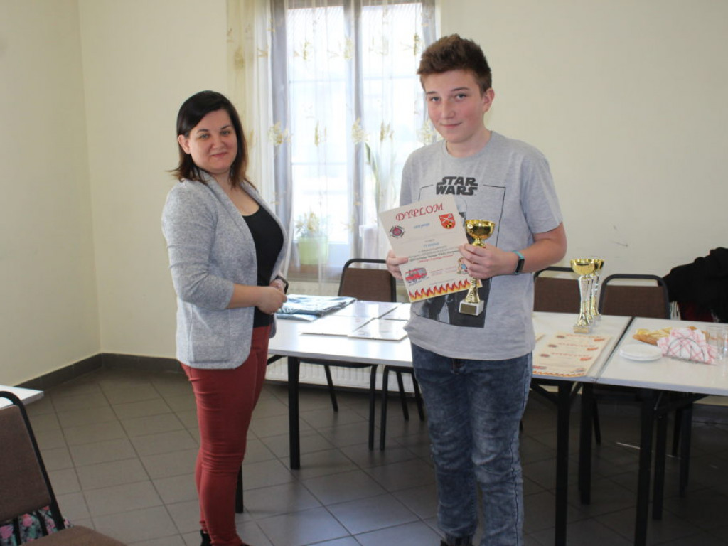 Eliminacje turnieju wiedzy pożarniczej w Komarówce P.