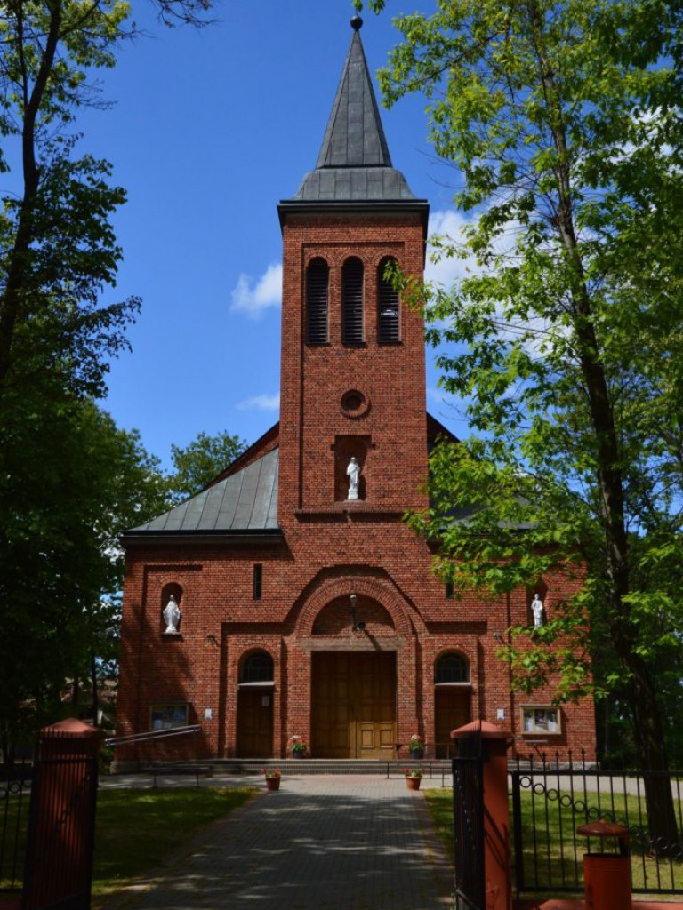 Parafia NMP Wspomożycielki Wiernych w Borkach