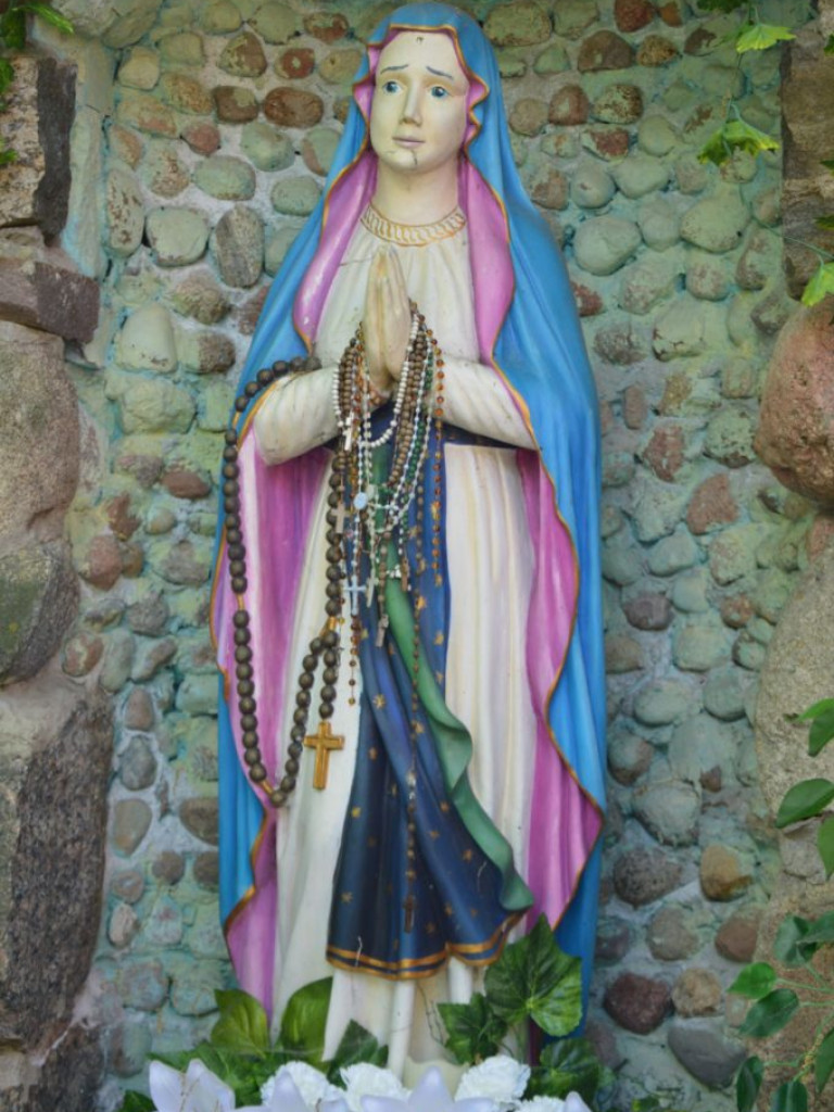 Parafia NMP Wspomożycielki Wiernych w Borkach