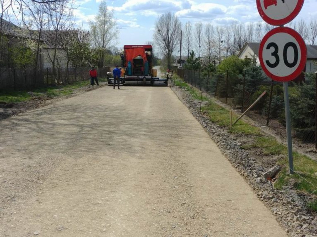 Zakończenie przebudowy drogi w Bezwoli
