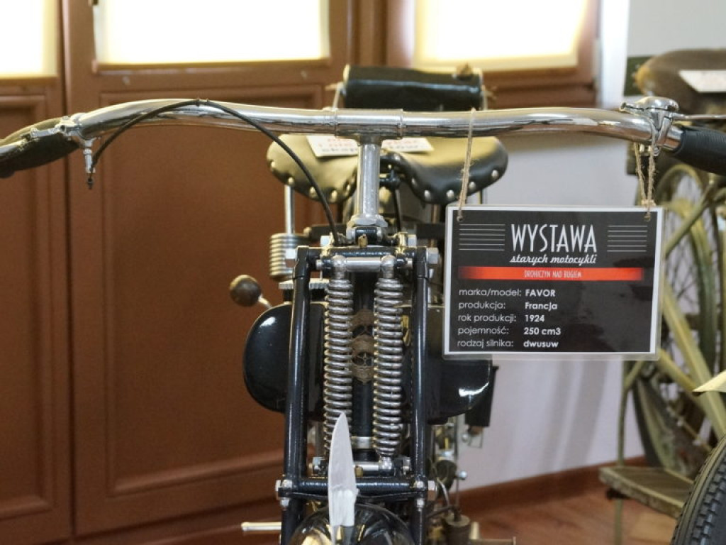 Wystawa starych motocykli w Drohiczynie - zdjęcia