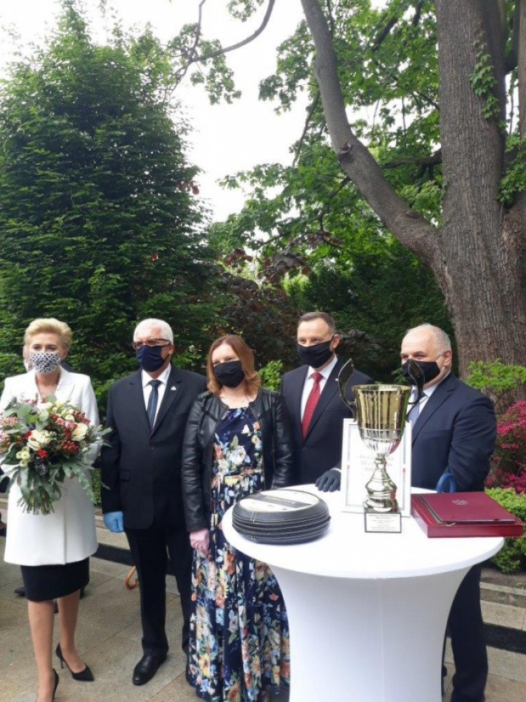 Spomlek mistrzem AgroLigi. Nagrodę wręczył prezydent