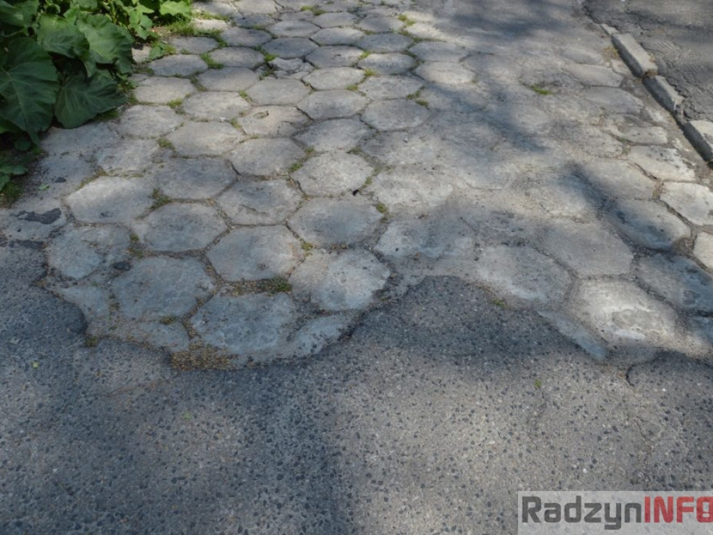 Problem z bocznym odgałęzieniem, czyli ulica Jana Pawła II