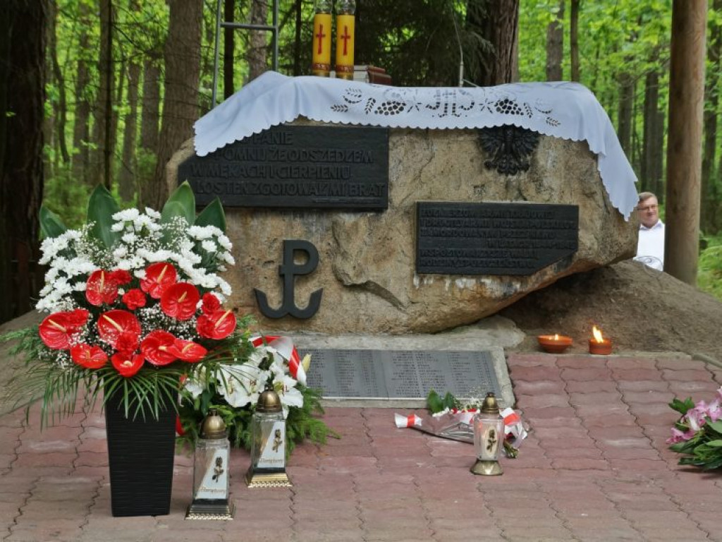 Uroczystość patriotyczna na uroczysku Baran