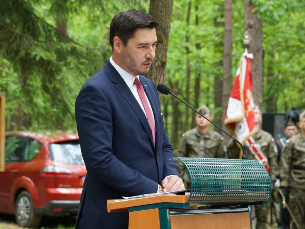 Uroczystość patriotyczna na uroczysku Baran