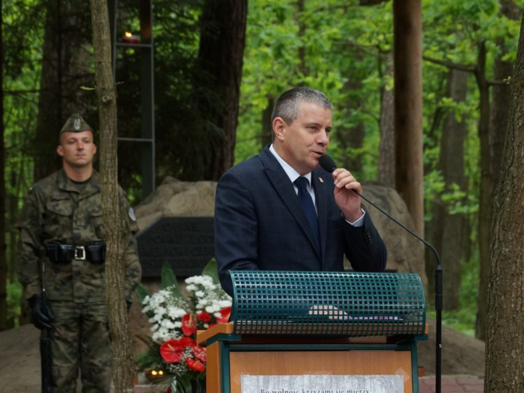 Uroczystość patriotyczna na uroczysku Baran