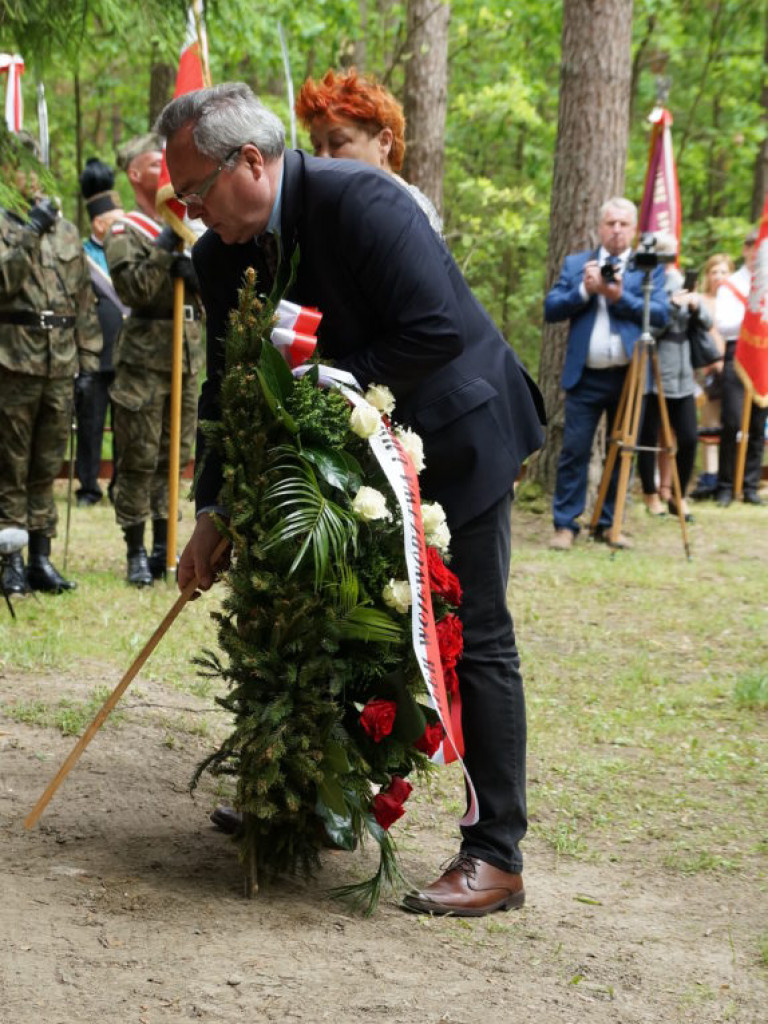 Uroczystość patriotyczna na uroczysku Baran
