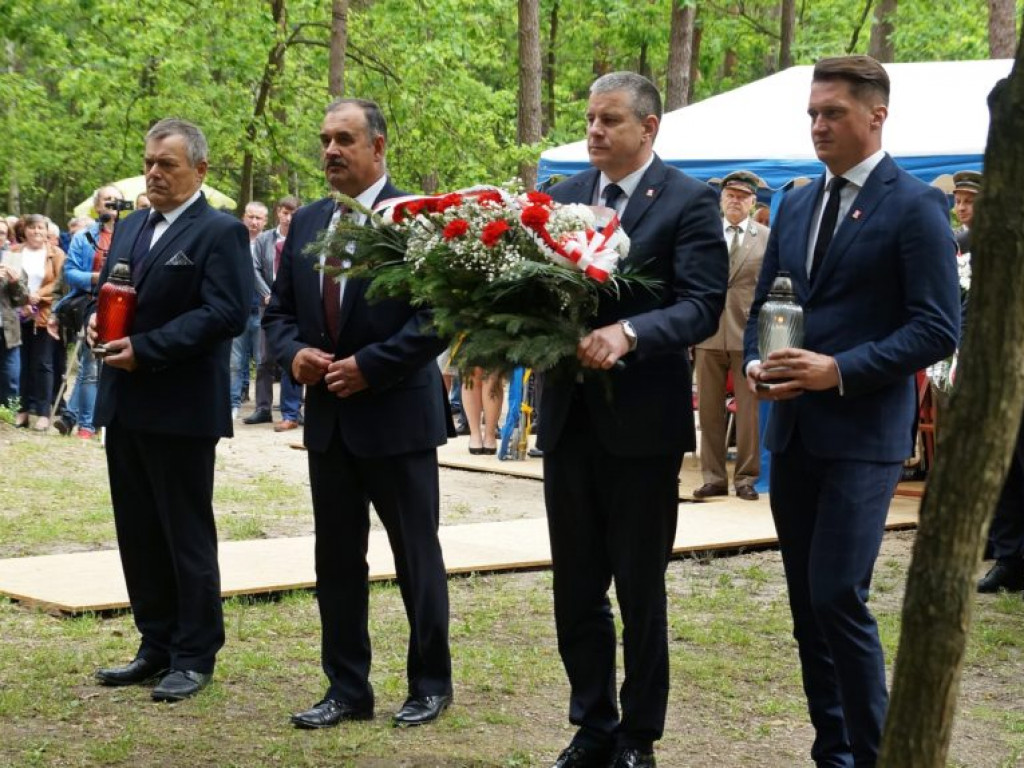 Uroczystość patriotyczna na uroczysku Baran