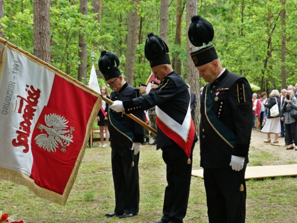 Uroczystość patriotyczna na uroczysku Baran