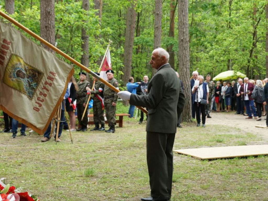 Uroczystość patriotyczna na uroczysku Baran
