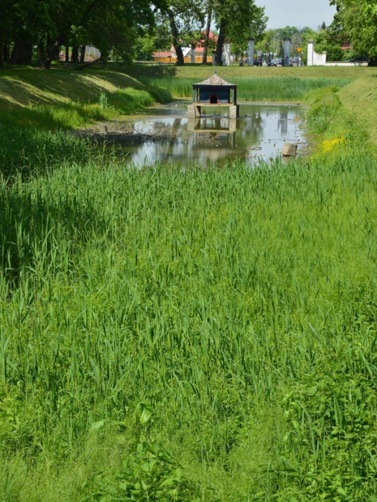 Stawy obecnie i przed rokiem