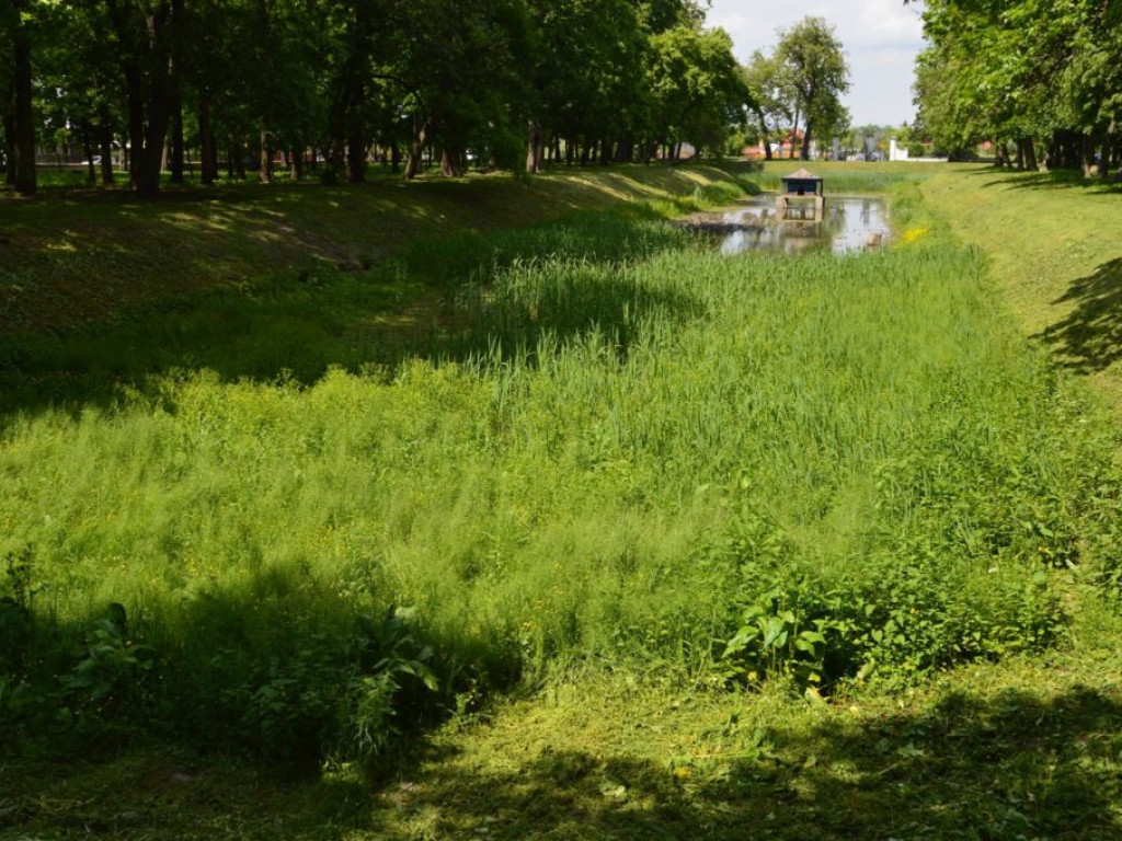 Stawy obecnie i przed rokiem