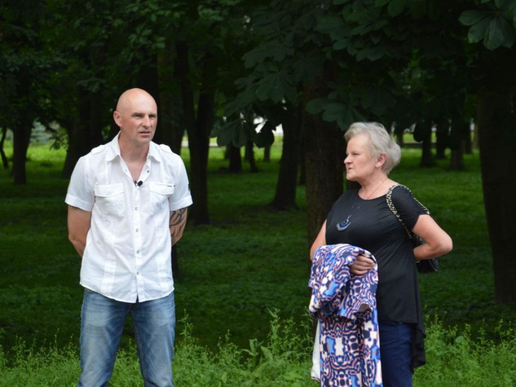Wystawa obrazów Jarosława Pawełczaka