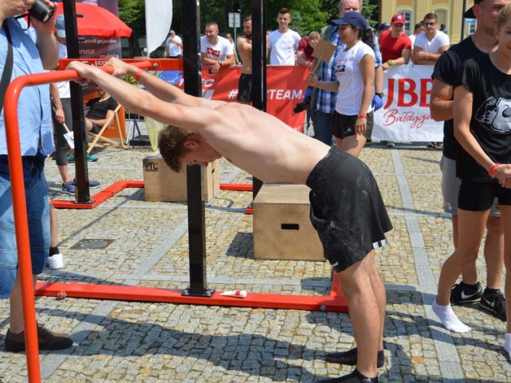 VIII Ogólnopolskie Mistrzostwa w Podciąganiu na Drążku w Radzyniu Podlaskim