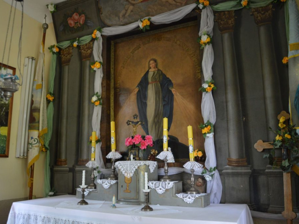 Kaplica Matki Bożej Szkaplerznej w Jurkach