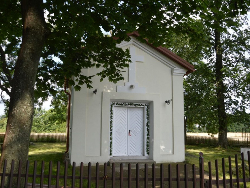 Kaplica Matki Bożej Szkaplerznej w Jurkach