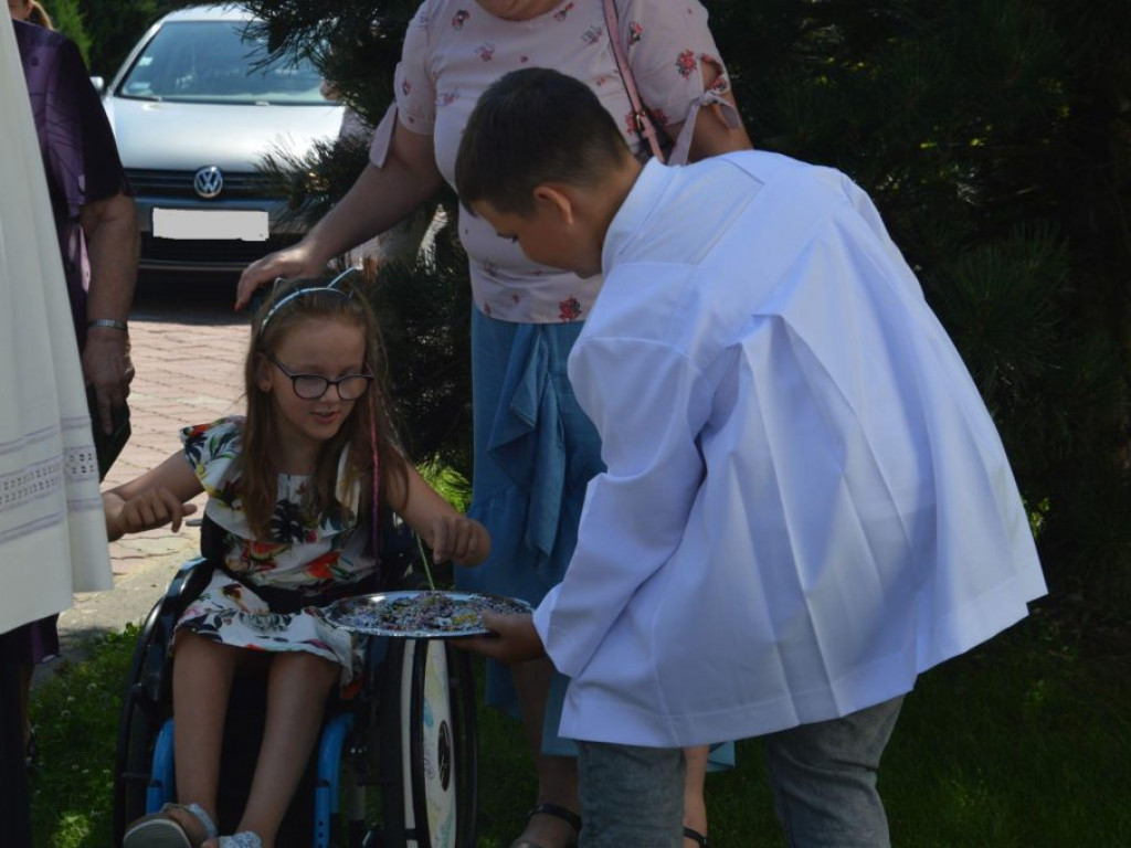 Poświęcenie pojazdów i podróżujących w parafii MBNP