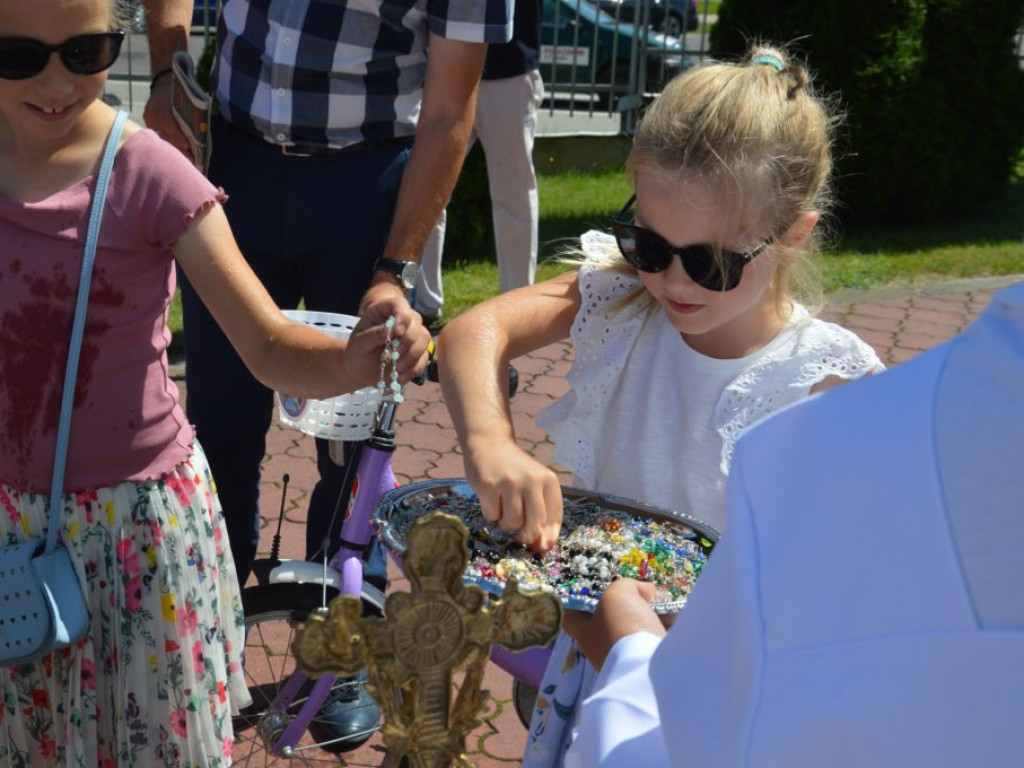 Poświęcenie pojazdów i podróżujących w parafii MBNP