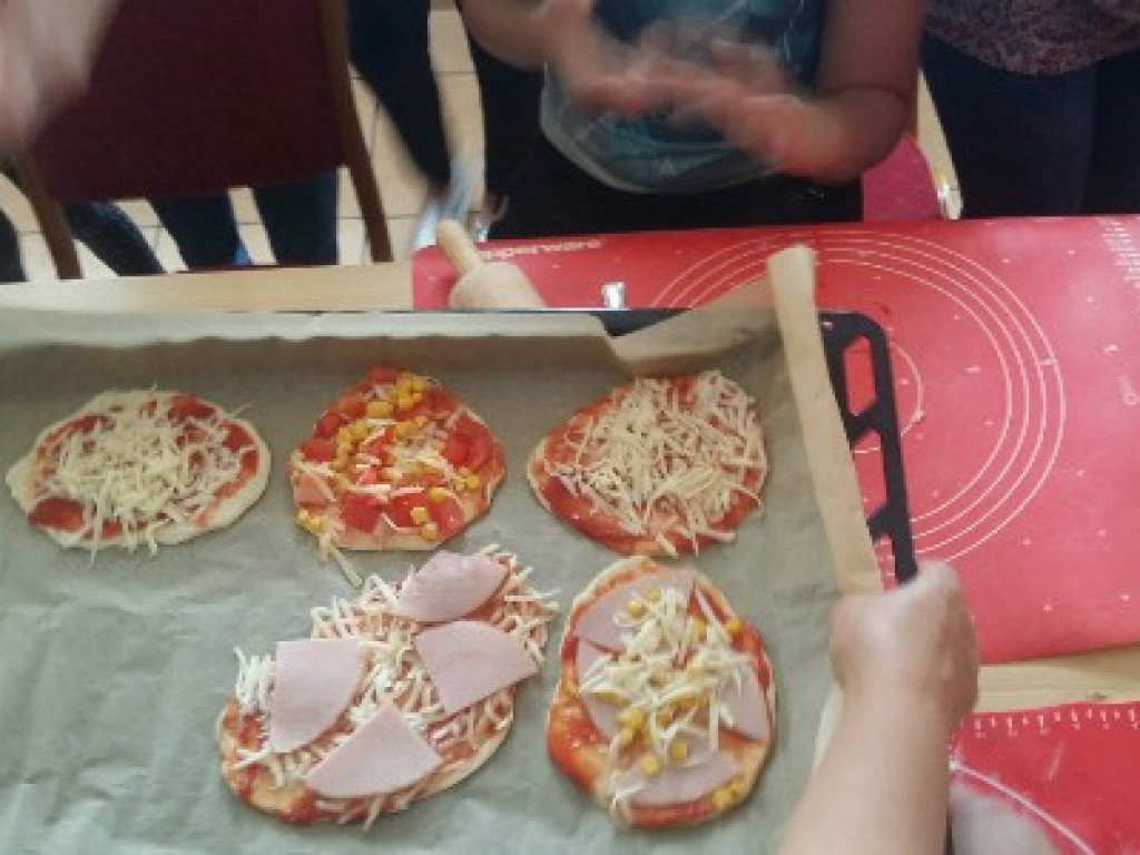 Warsztaty robienia pizzy w Żabikowie