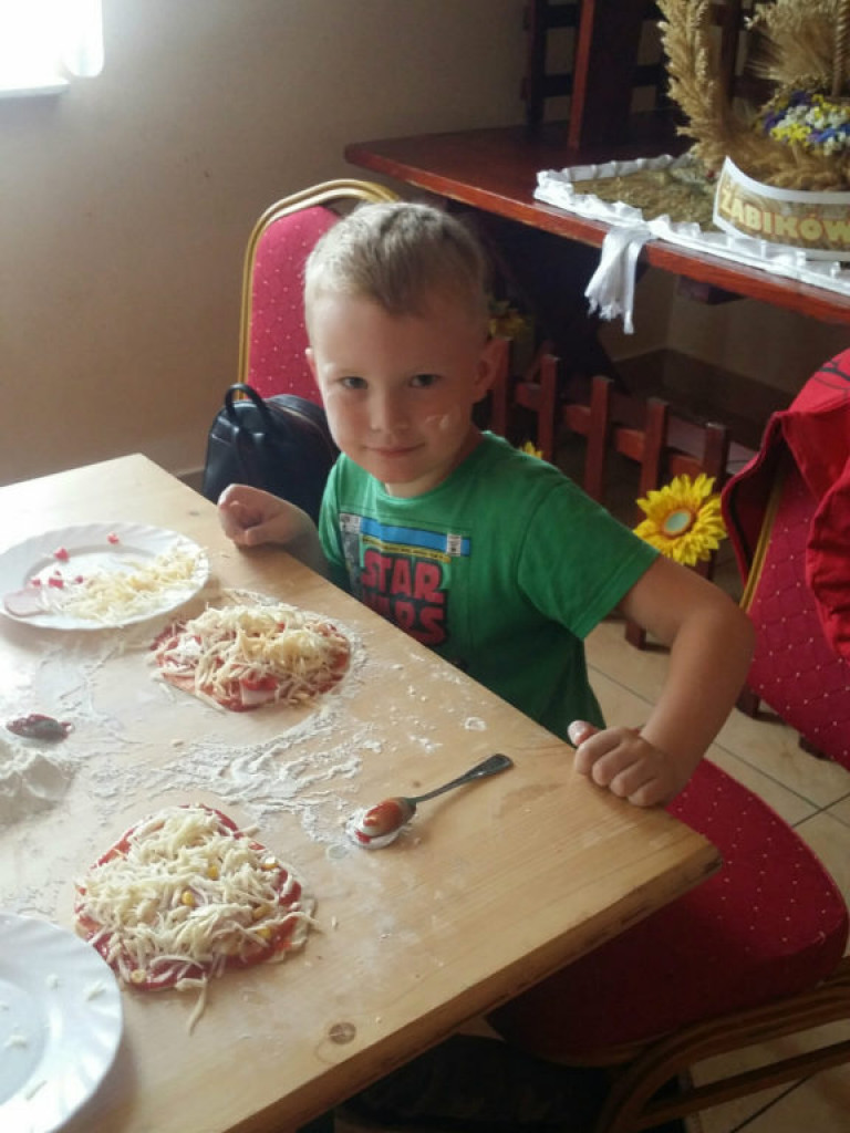 Warsztaty robienia pizzy w Żabikowie