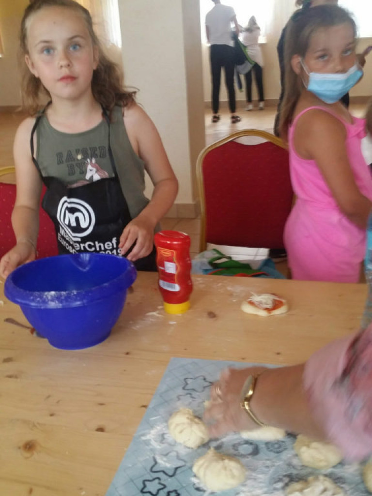 Warsztaty robienia pizzy w Żabikowie