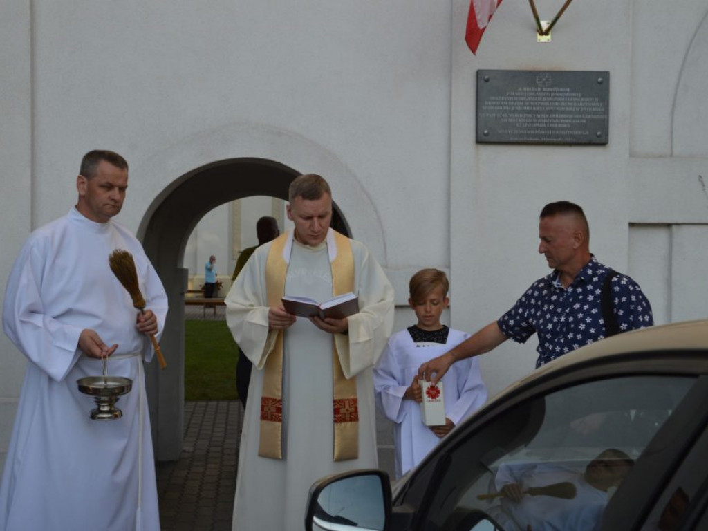 Święcenie pojazdów w parafii Trójcy Św.