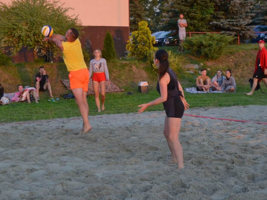 Miejsko-Gminny Turniej Siatkówki Plażowej w Paszkach Dużych