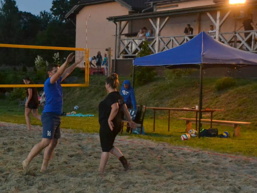 Miejsko-Gminny Turniej Siatkówki Plażowej w Paszkach Dużych