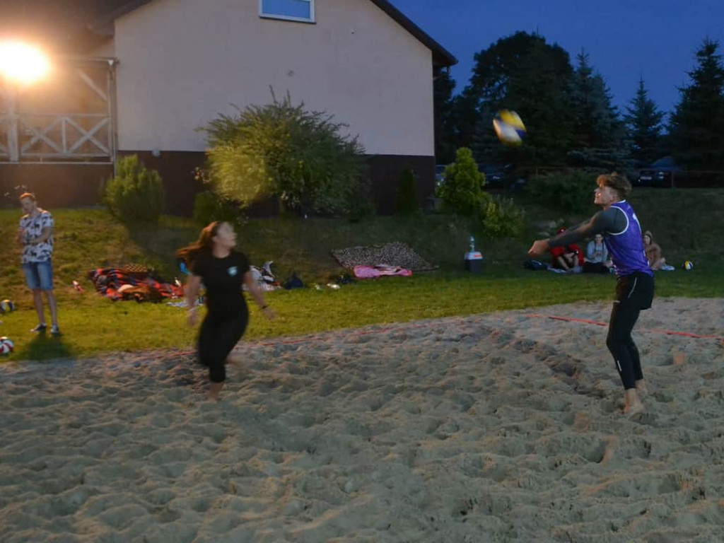 Miejsko-Gminny Turniej Siatkówki Plażowej w Paszkach Dużych