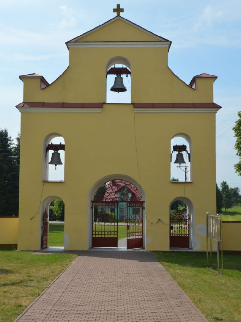 Parafia p. w. Matki Bożej Królowej Aniołów w Brzeźnicy Bychawskiej