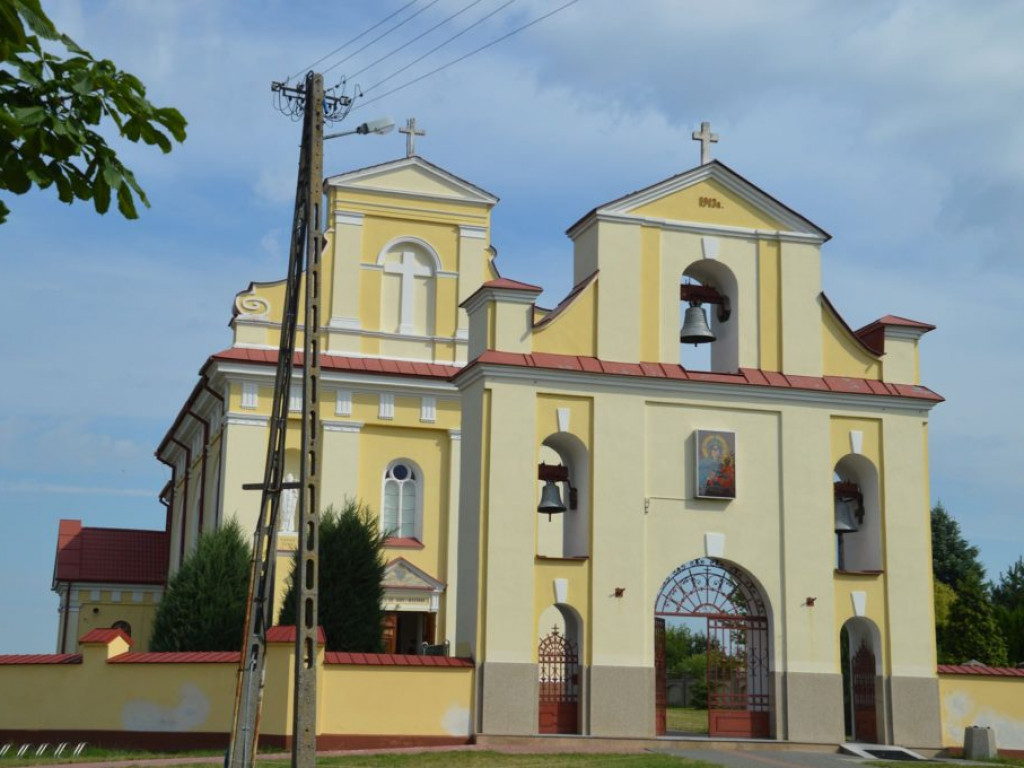 Parafia p. w. Matki Bożej Królowej Aniołów w Brzeźnicy Bychawskiej