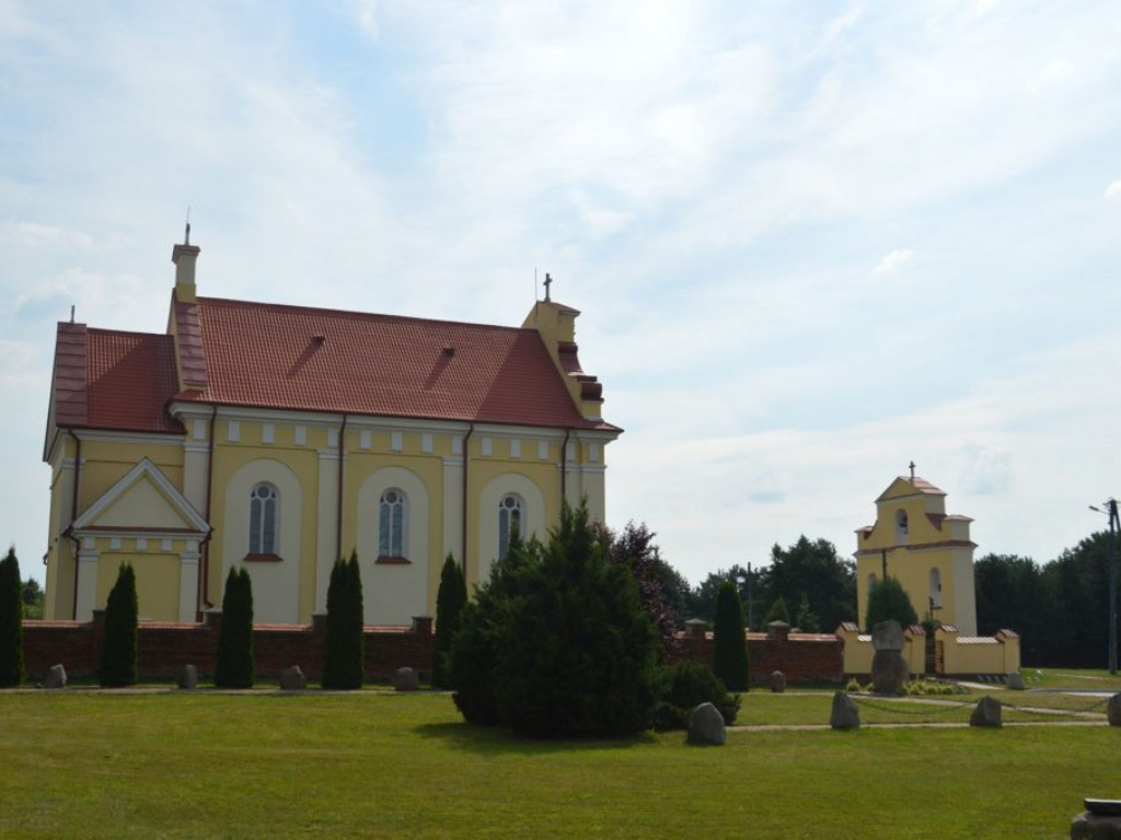 Parafia p. w. Matki Bożej Królowej Aniołów w Brzeźnicy Bychawskiej