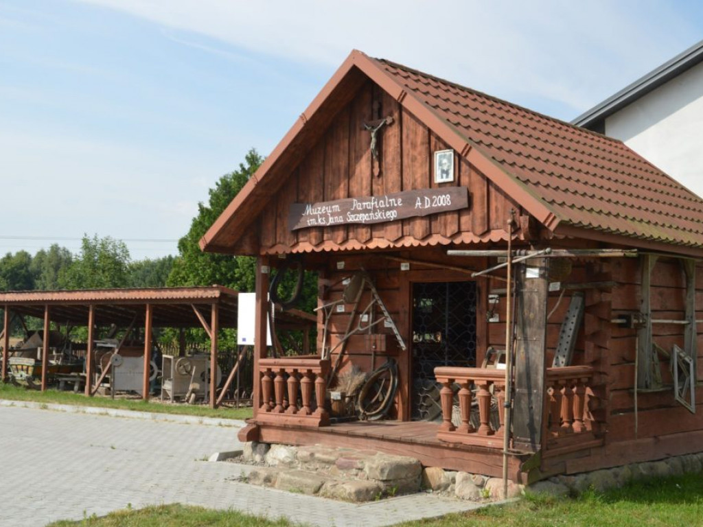 Parafia p. w. Matki Bożej Królowej Aniołów w Brzeźnicy Bychawskiej