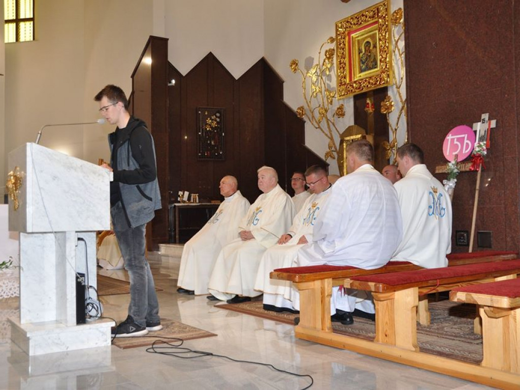 Początek sztafetowej pielgrzymki na Jasną Górę