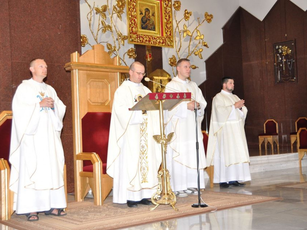 Początek sztafetowej pielgrzymki na Jasną Górę