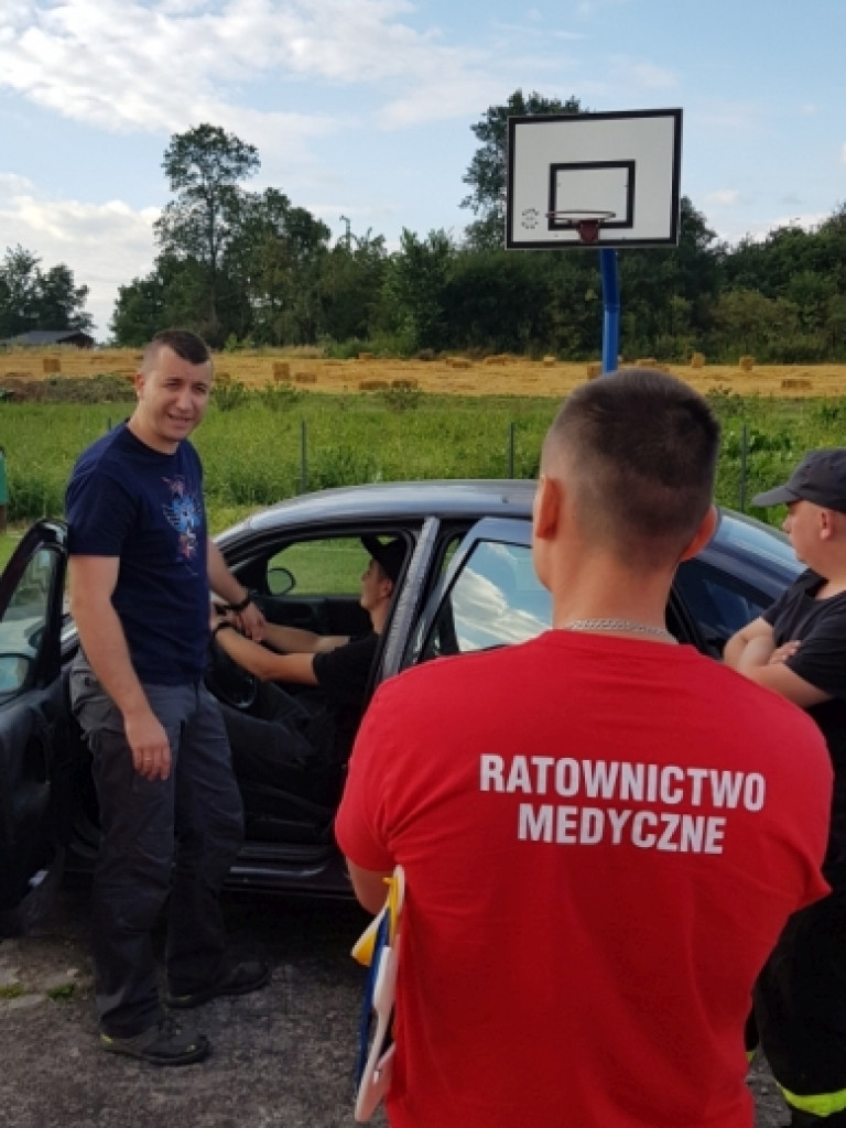 Ćwiczenia ratownicze w Paszkach Dużych