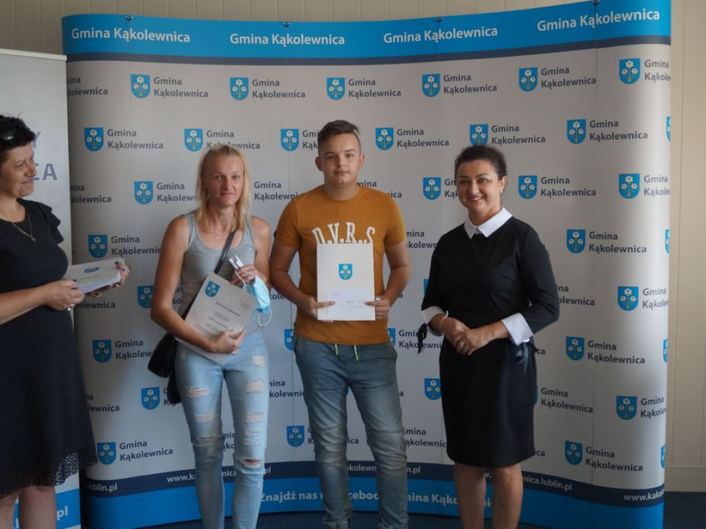 Przyznanie stypendiów w gminie Kąkolewnica